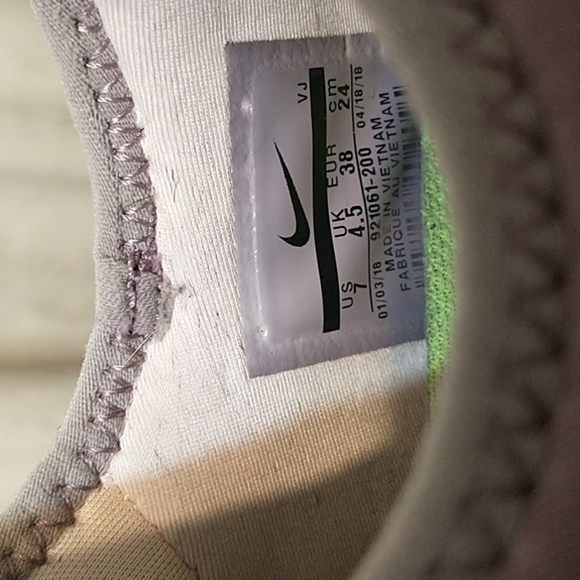 Nike Womens Free TR 7 Bionic 921061 200 Taupe Grey Training Shoe women size 7 - Picture 5 of 10